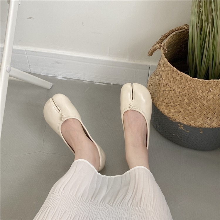 Divided Opinion | Split-Toe Ballet Flats - Image 4